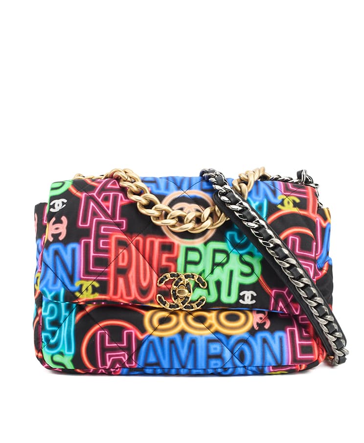 Chanel 19 Large