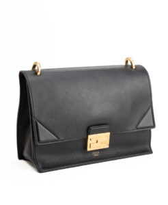  – (ex)bags