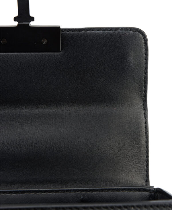  – (ex)bags