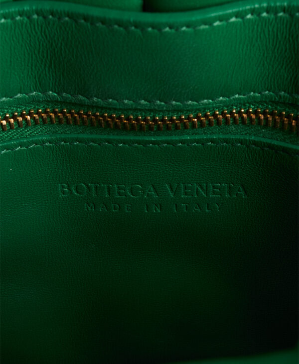 Bottega Veneta Classic Cassette – (ex)bags