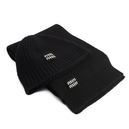 Miu Miu Knit Beanie 58 – (ex)bags