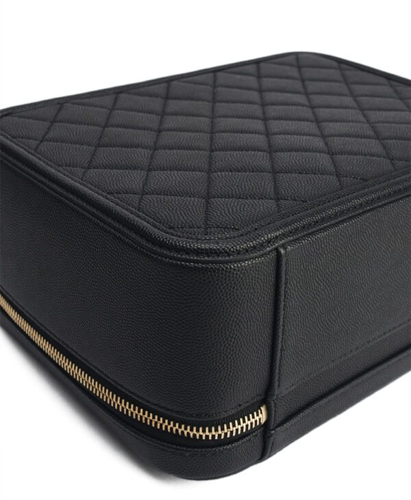 Chanel Filigree Vanity Case Large – (ex)bags