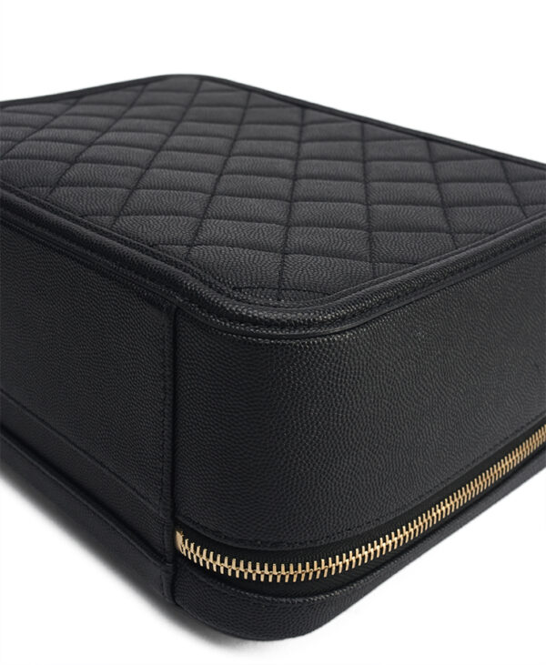 Chanel Filigree Vanity Case Large – (ex)bags