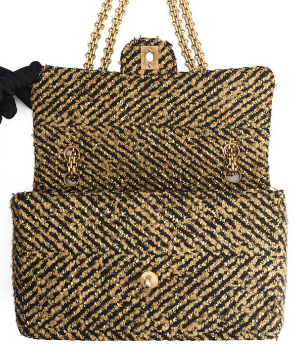 Chanel Classic Flap Bag Medium – (ex)bags