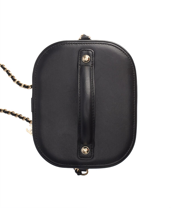 Chanel CC Vanity Case With Chain – (ex)bags