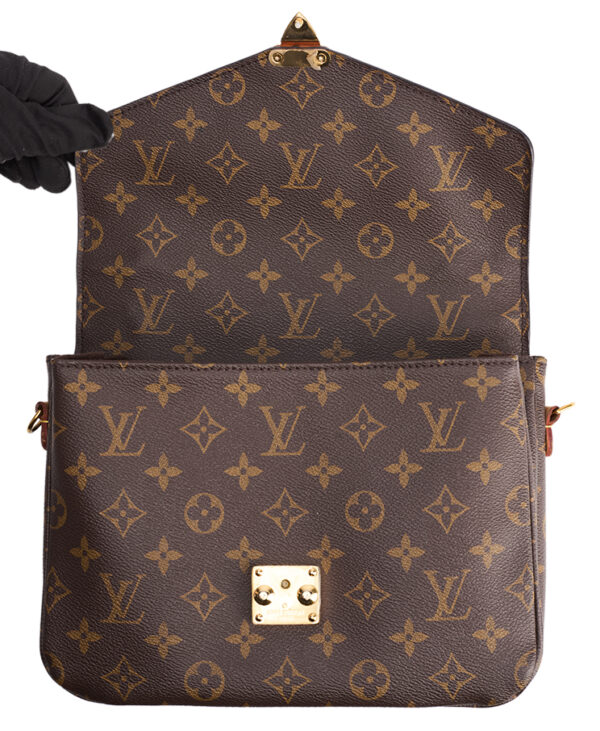 Louis Vuitton Pochette Metis – (ex)bags