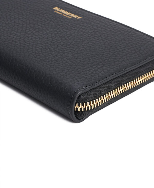 Burberry Zip Around Wallet – (ex)bags