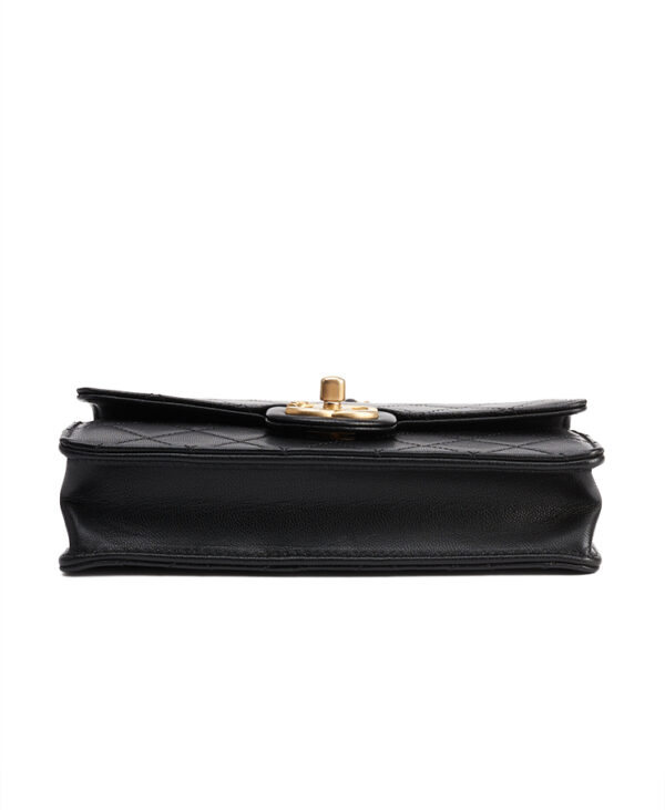 Chanel Crystal Pearl Flap Bag – (ex)bags