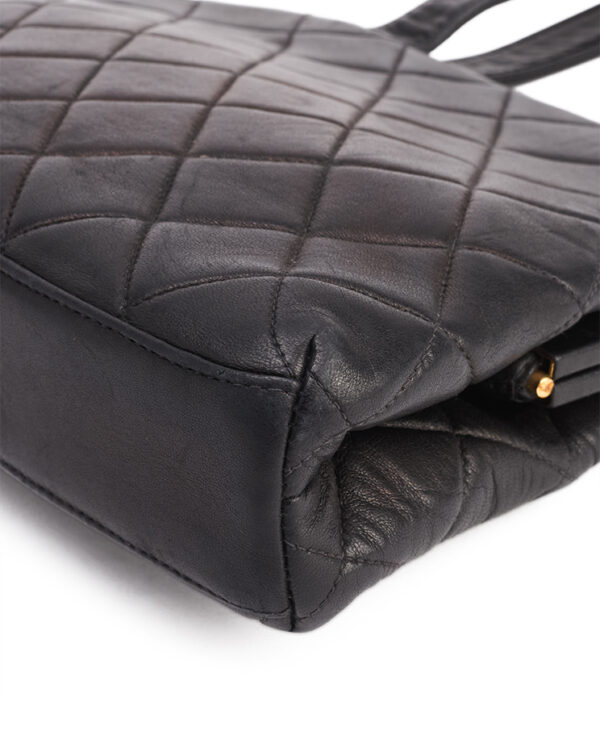 Chanel CC Frame Tote Bag – (ex)bags