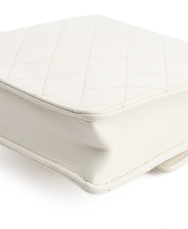Chanel Crystal Pearl Square Flap Bag – (ex)bags