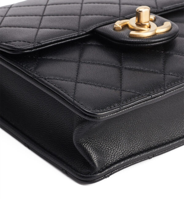 Chanel Crystal Pearl Square Flap Bag – (ex)bags
