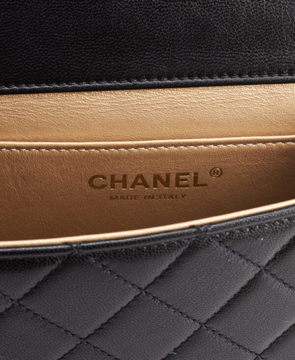 Chanel Crystal Pearl Square Flap Bag – (ex)bags