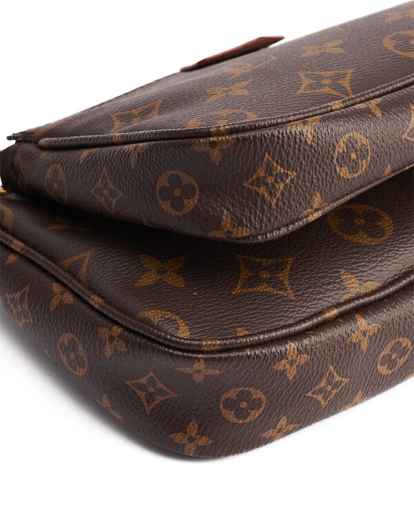 Louis Vuitton Multi Pochette – (ex)bags