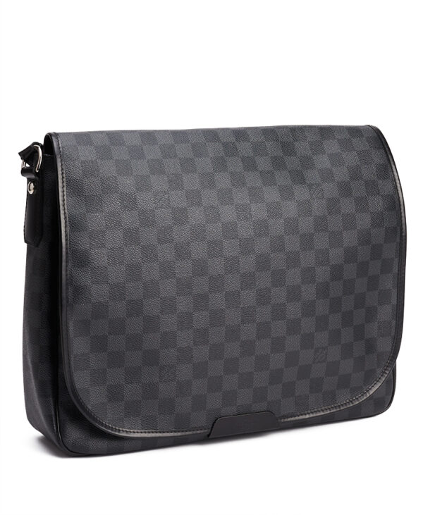 Louis Vuitton Daniel Messenger Bag MM – (ex)bags