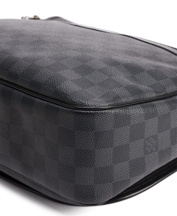 Louis Vuitton Daniel Messenger Bag MM – (ex)bags