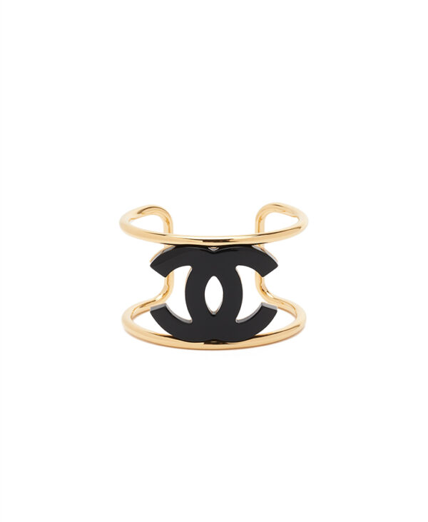 Chanel CC Cuff Bracelet M – (ex)bags