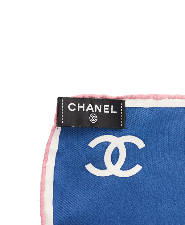 Chanel CC Logo Scarf – (ex)bags