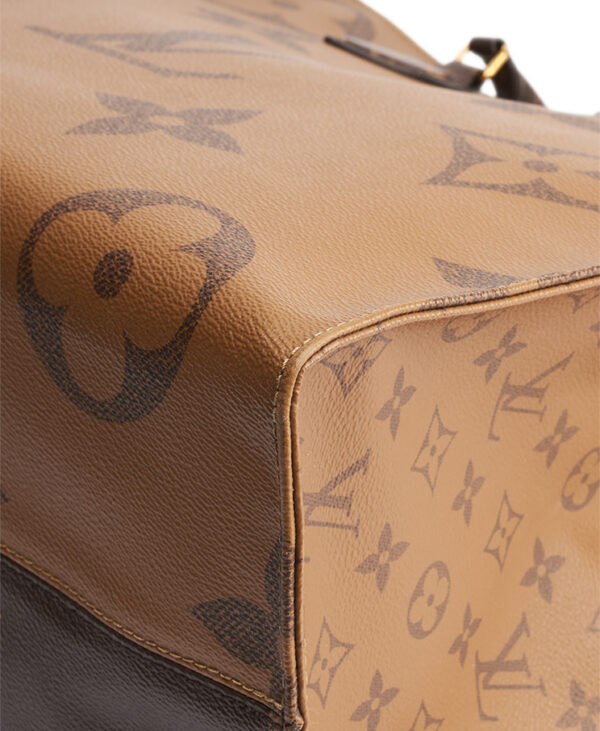 Louis Vuitton OnTheGo Tote Reverse Giant GM – (ex)bags