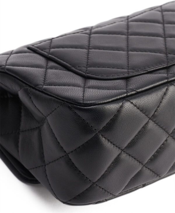 Chanel Pearl Crush Rectangular Flap Mini – (ex)bags