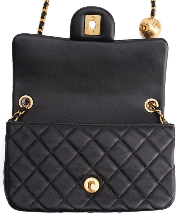 Chanel Pearl Crush Rectangular Flap Mini – (ex)bags