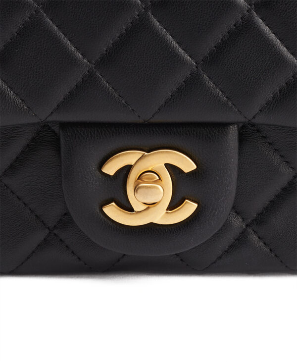 Chanel Pearl Crush Rectangular Flap Mini – (ex)bags
