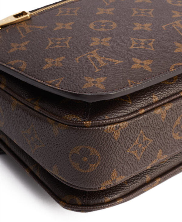 Louis Vuitton Pochette Metis
