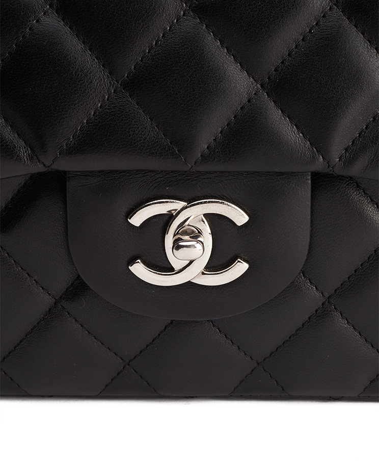 Chanel Classic Single Flap Bag Jumbo
