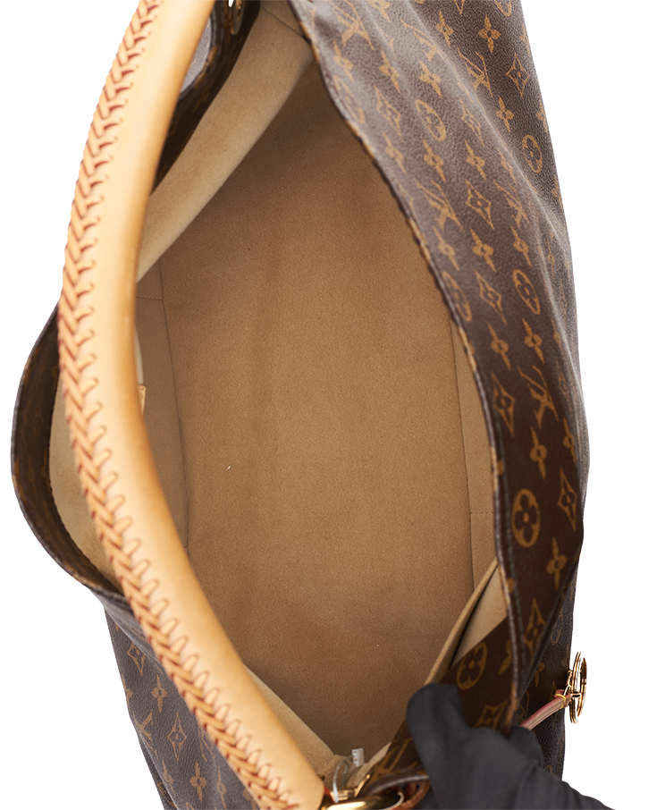 Louis Vuitton Artsy MM
