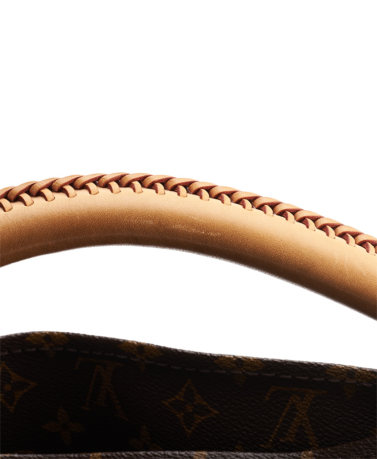 Louis Vuitton Artsy MM