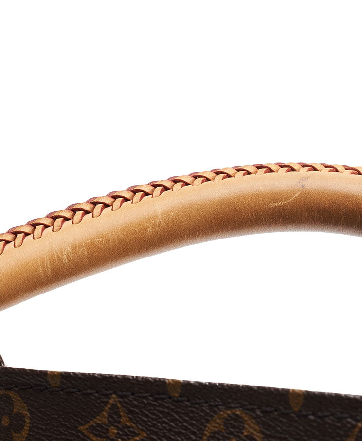 Louis Vuitton Artsy MM