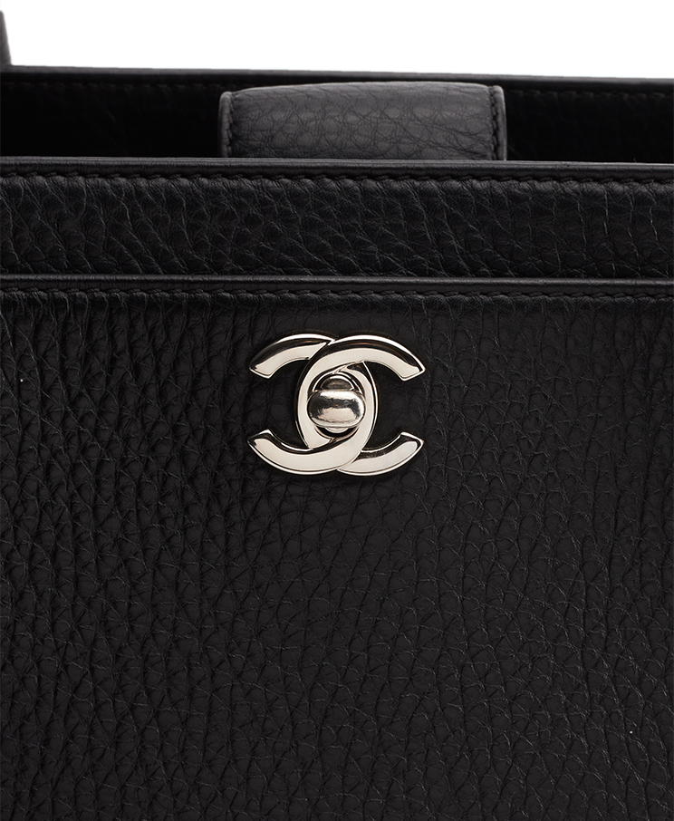 Chanel Cerf Executive Medium