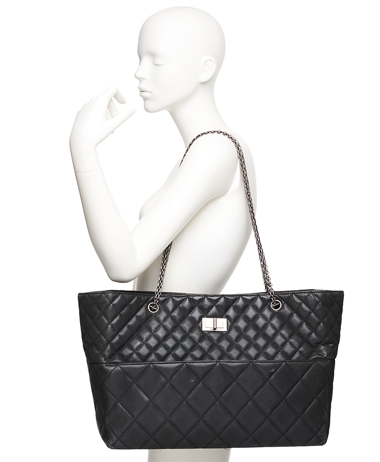 Chanel 2.55 Reissue Tote Large
