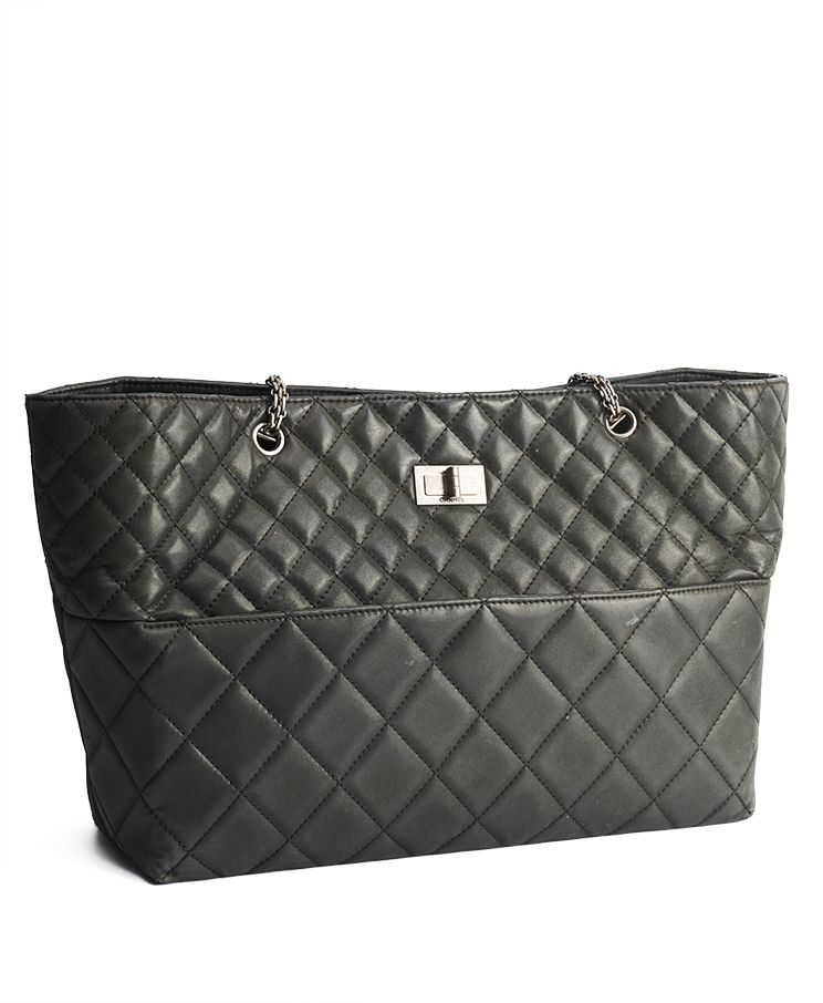 Chanel 2.55 Reissue Tote Large