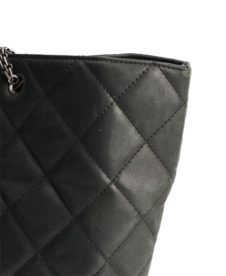 Chanel 2.55 Reissue Tote Large
