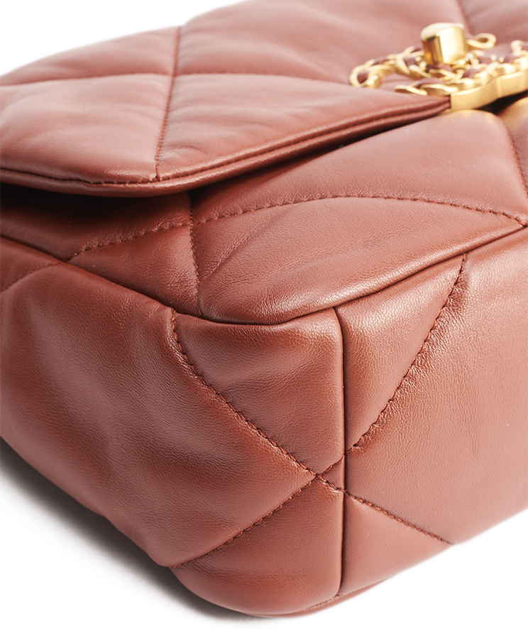 Chanel 19 Small